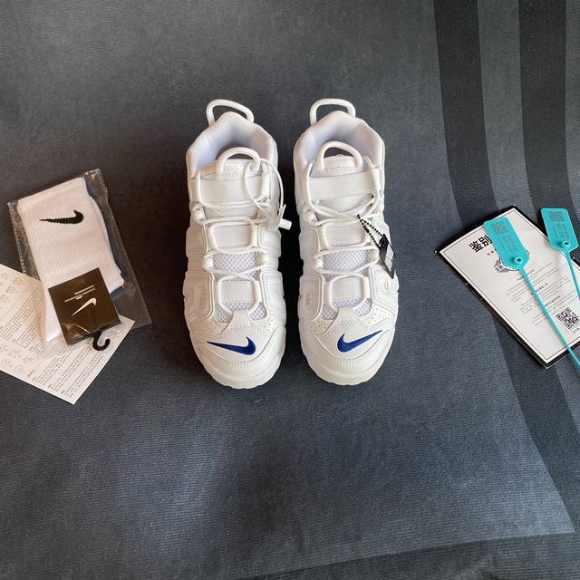 顶配pp版本出厂 Nk Air More Uptempo ’96 Og 皮蓬大air 以流行于街头的涂鸦文化为设计灵感，整体的设计风格夸张而充满魅力，厚实而充满